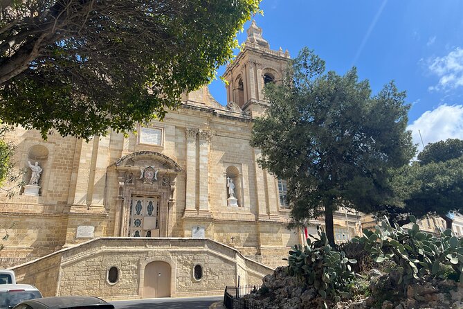 Three Cities Walking Tour Incl. Entrance to Inquisitors Palace