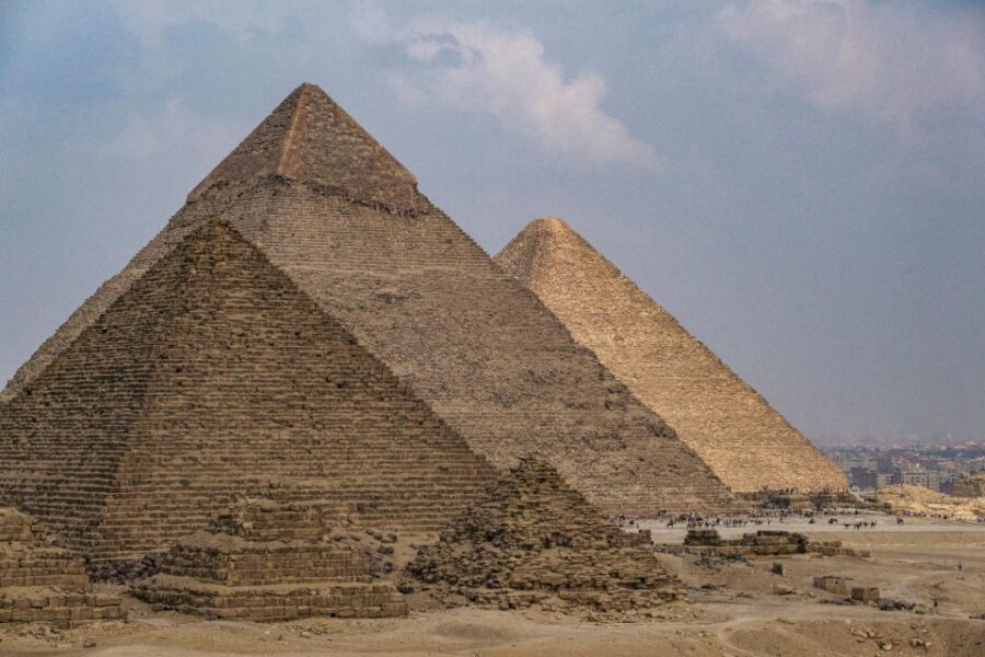 Top Half Day Tour To Giza Pyramids And Sphinx
