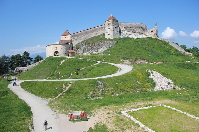 Tour of the 3 Castles: Bran, Rasnov, and Peles in Spanish (Native Spanish Guide).