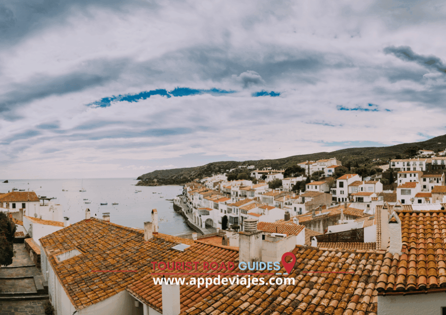 Tour Private Girona & Shopping