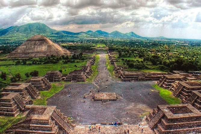 Tour to the Pyramids of Teotihuacán in English, Leaving Querétaro - Tour Overview