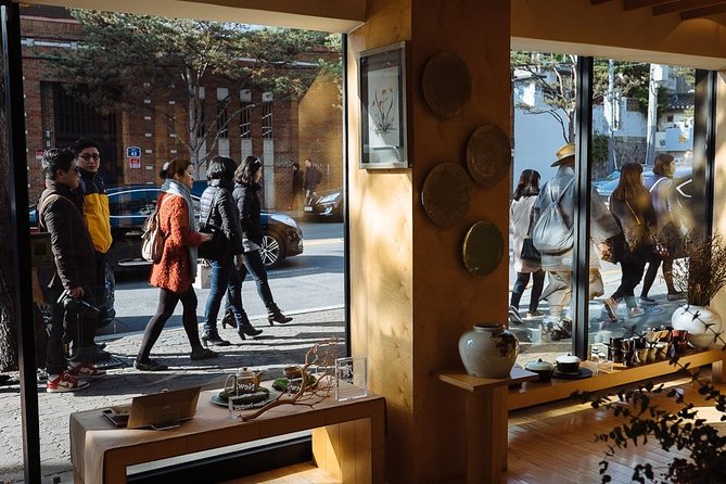 Traditional Seoul Gourmet Tour in Bukchon