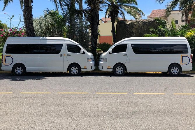 Transfer From Punta Cana Airport to Punta Cana & Bavaro - Vehicle Amenities and Comfort