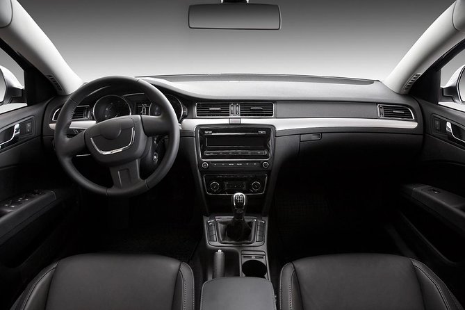 Transfer in Private Vehicle From Aruba Reina Beatrix Airport (Aua)- Aruba - Overview of the Service