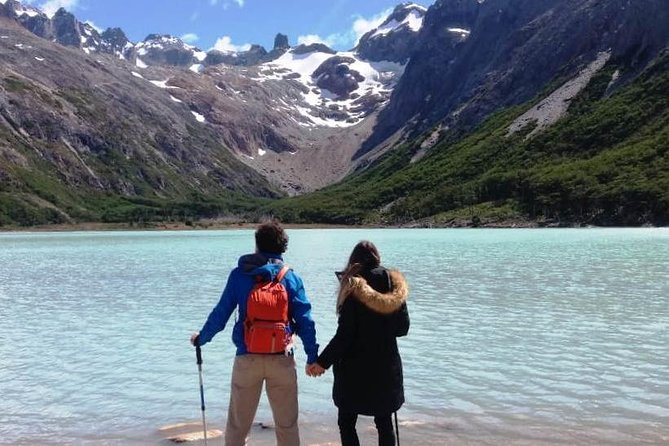 Trekking Emerald Lagoon