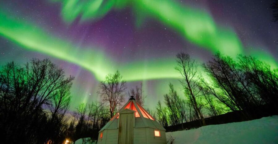 Tromsø: Aurora Crystal Lavvo Overnight Stay With Activities