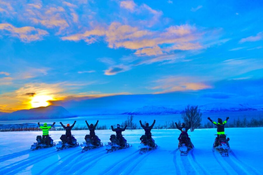 Tromsø: Snowmobile Safari With Aurora Crystal Lavvo Stay