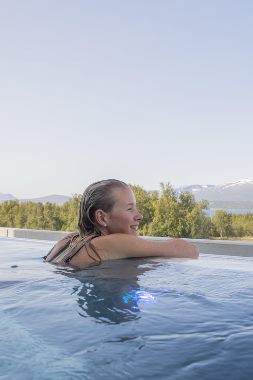 Tromsø: Spa Entry With Bath, Sauna, and Outdoor Heated Pool