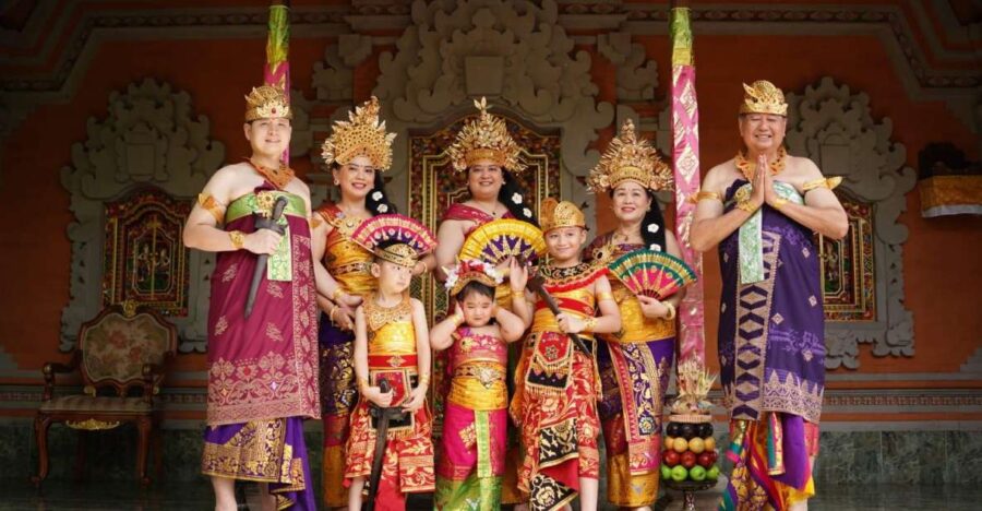 Ubud: Balinese Costume Photoshoot With Make up - Experience Overview