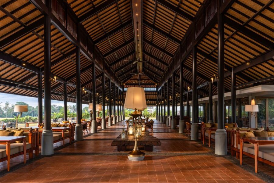 Ubud: Kecak Dance and Royal Balinese Resort Dinner Ticket - Activity Overview