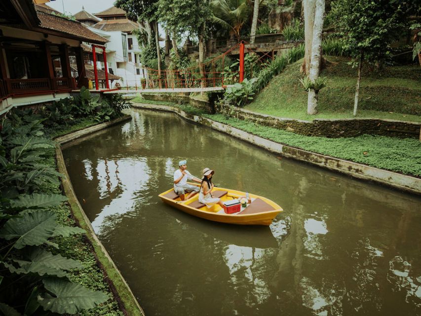 Ubud: Romantic Photo Moments on a Boat