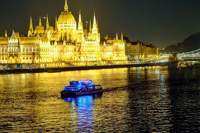 Unlimited Booze Cruise Downtown Budapest - Overview of the Experience