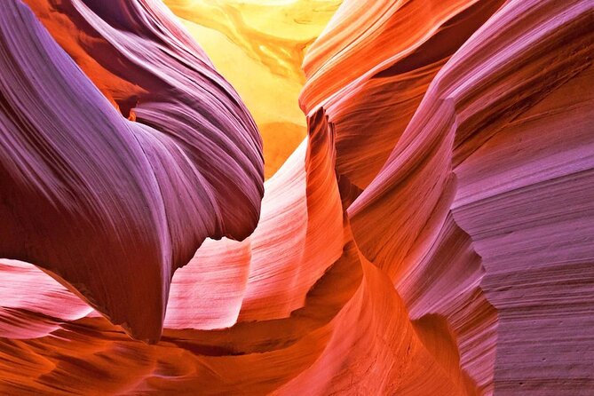 Upper or Lower Antelope Canyon & Horseshoe Bend Tour From Page