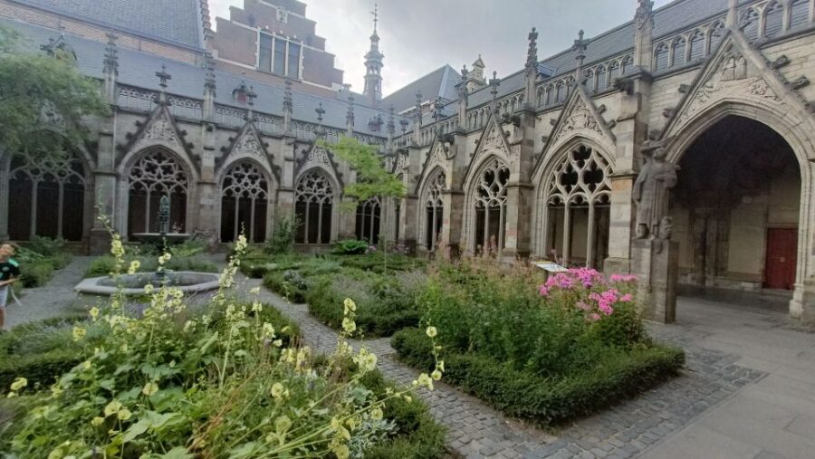 Utrecht: Guided Highlights Walking Tour