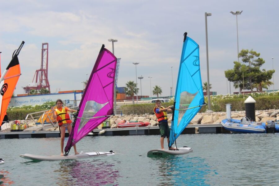 Valencia: 2-Hour Windsurfing Class - Overview of the Activity