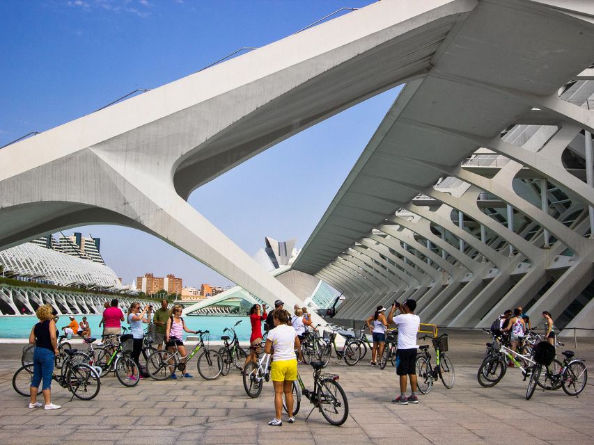 Valencia: City Highlights Guided Bike Tour