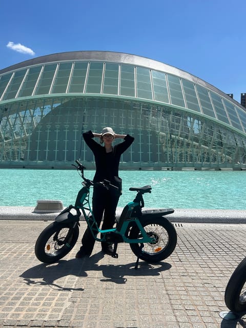 Valencia: Discover City Highlights on a Premium E-Bike