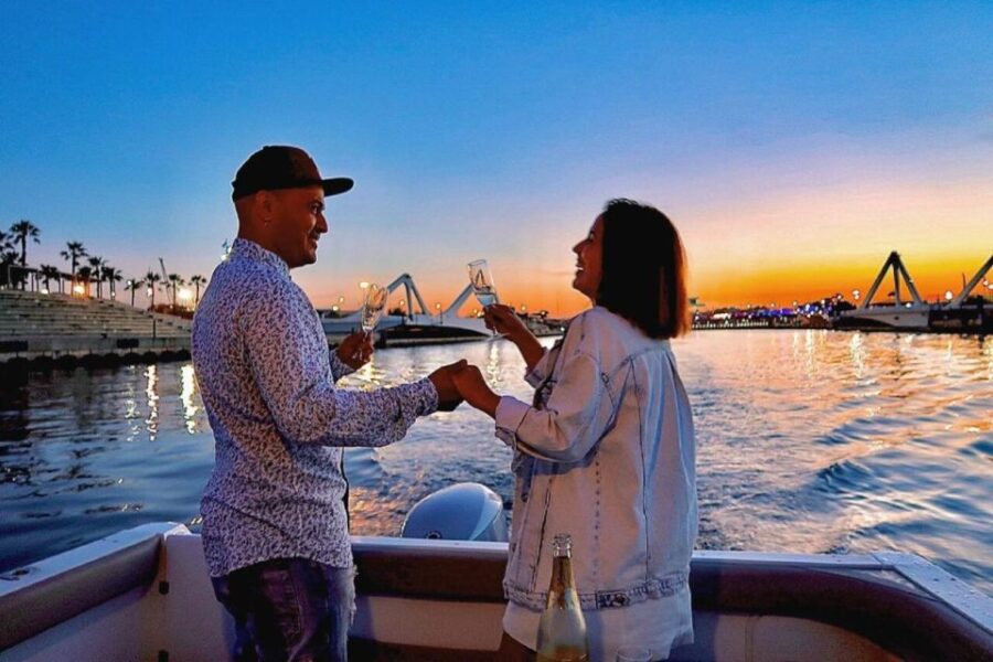 Valencia: Exclusive Sunset Cruise With Drink - Overview and Pricing