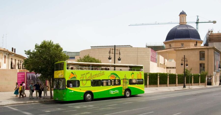 Valencia: Hop-On Hop-Off City Highlights Bus Tour Green Bus