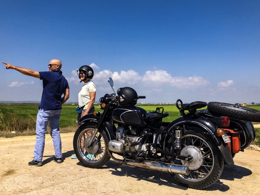 Valencia: Private City Highlights Sidecar Tour