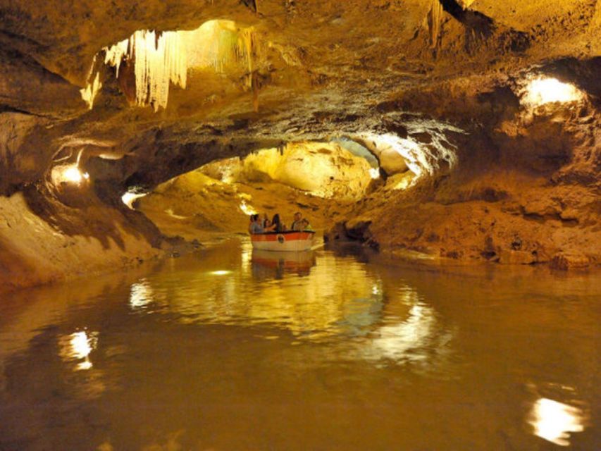 Valencia: Private Tour to Sagunto and the Caves of San Josep