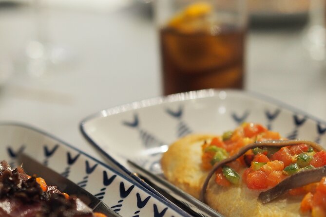 Valencia Tapas Crawl by Food Lover Tour