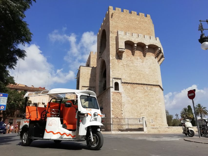 Valencia: Tuk Tuk Historical Tour