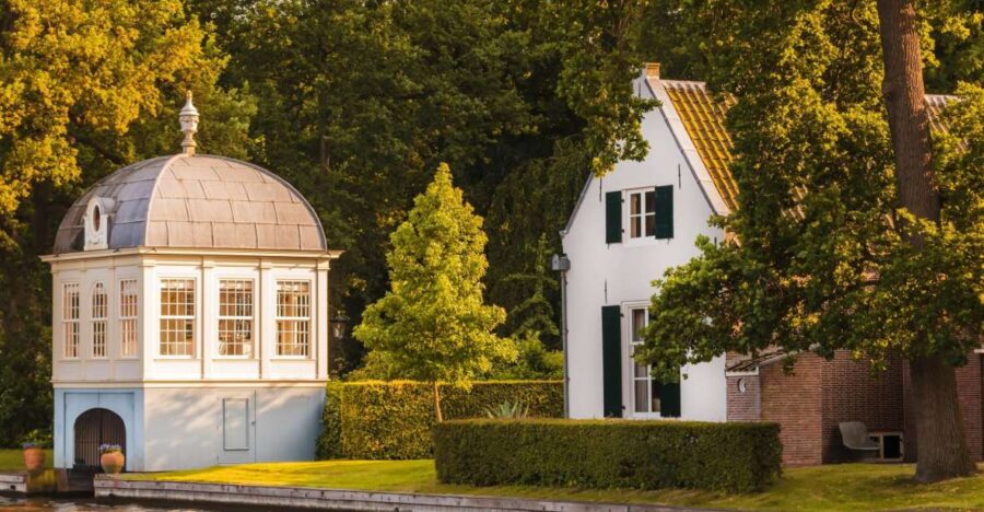 Vecht River: Private Tour Sightseeing Cruise With Diner