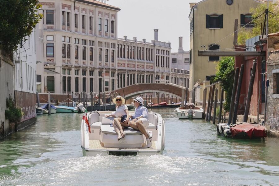 Venice: Explore Venice on Electric Boat - Activity Overview
