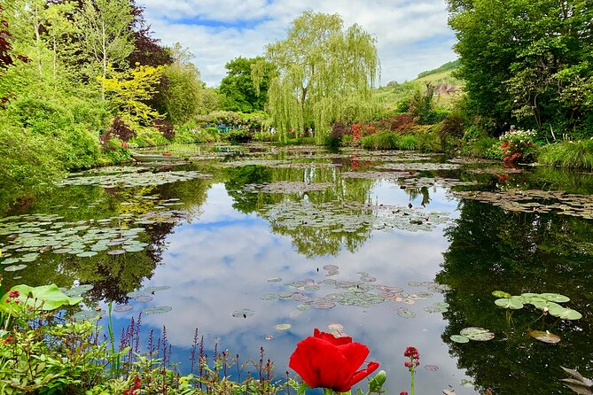 Versailles Palace & Giverny Private Guided Tour With Lunch - Priority Access