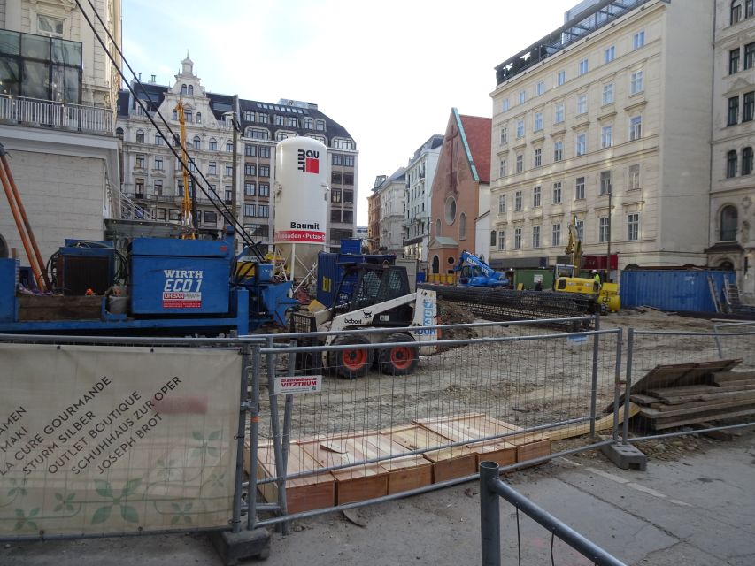 Vienna Historic Center Self-Guided Walking Tour Scavenger