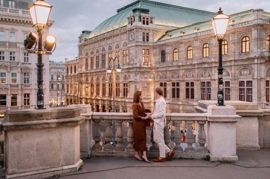 Vienna: Private Street Style Photoshoot in City Center - Overview and Pricing