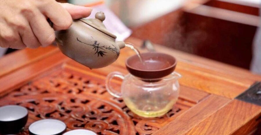 Vietnamese Coffee and Tea Brewing Experience in Ho Chi Minh