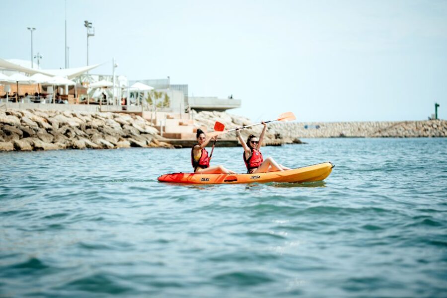 Vilanova I La Geltrú: Guided Kayak Tour 2-Hour
