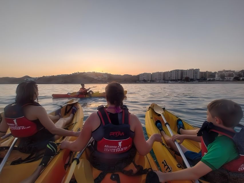 Villajoyosa: Moonlight Kayaking and Dinner Under the Stars