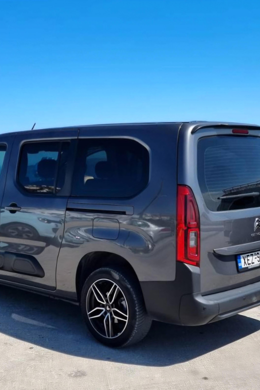 VIP Private Transfer To/From Santorini Airport - Service Overview and Pricing