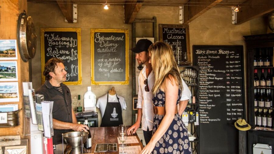 Waiheke Island: The Essence of Waiheke Wine Tour