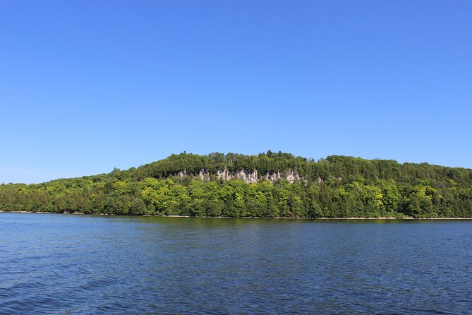 West Islands & Eagle Bluff Lighthouse Cruise