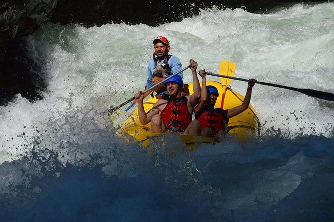 White Water Rafting Upper Naranjo River (Chorro Section, Dec. 15TH – May 15th)