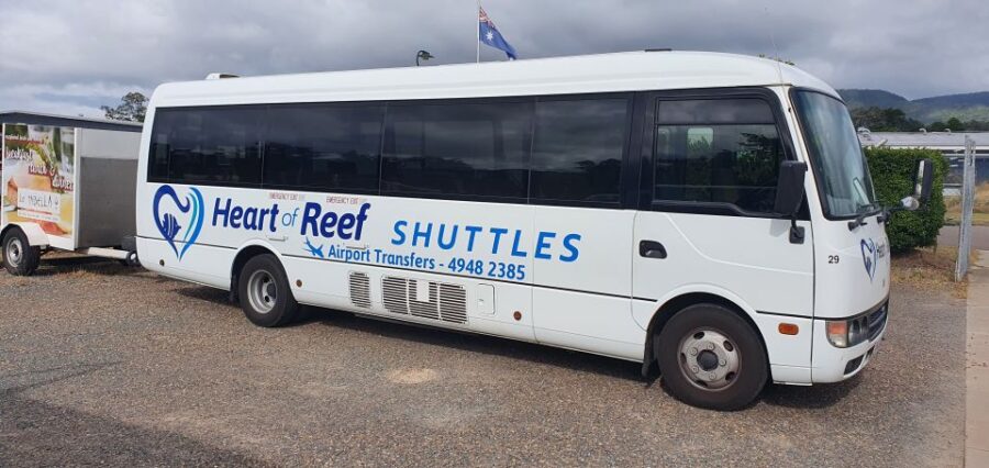 Whitsunday: Prosperpine Airport to Airlie Beach Transfer
