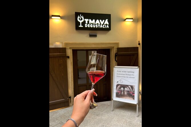 Wine Tasting IN THE DARK!