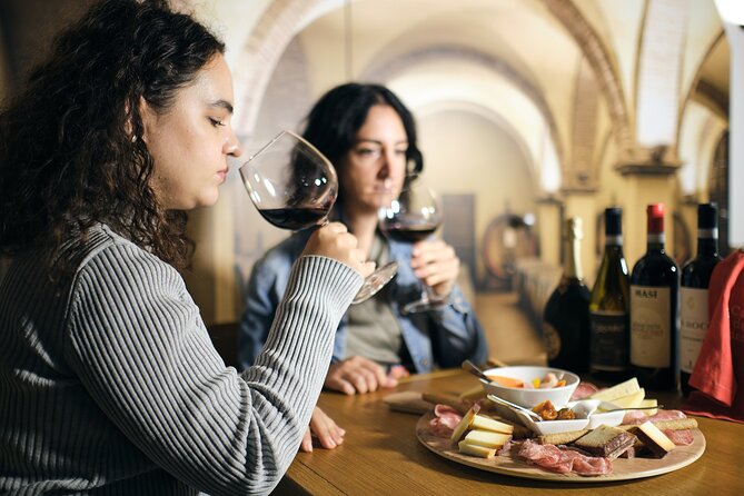 Wine Tasting Near Juliets House & Arena With Valpolicella