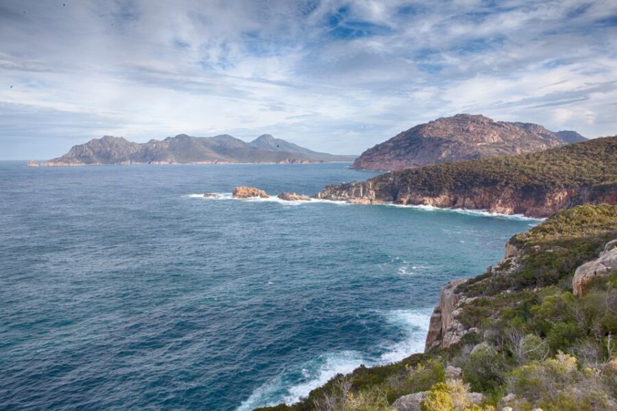 Wineglass Bay & Freycinet National Park Day Trip From Hobart