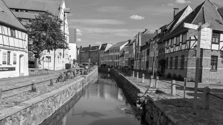 Wismar: Nosferatu Filming Locations Self-Guided Walking Tour