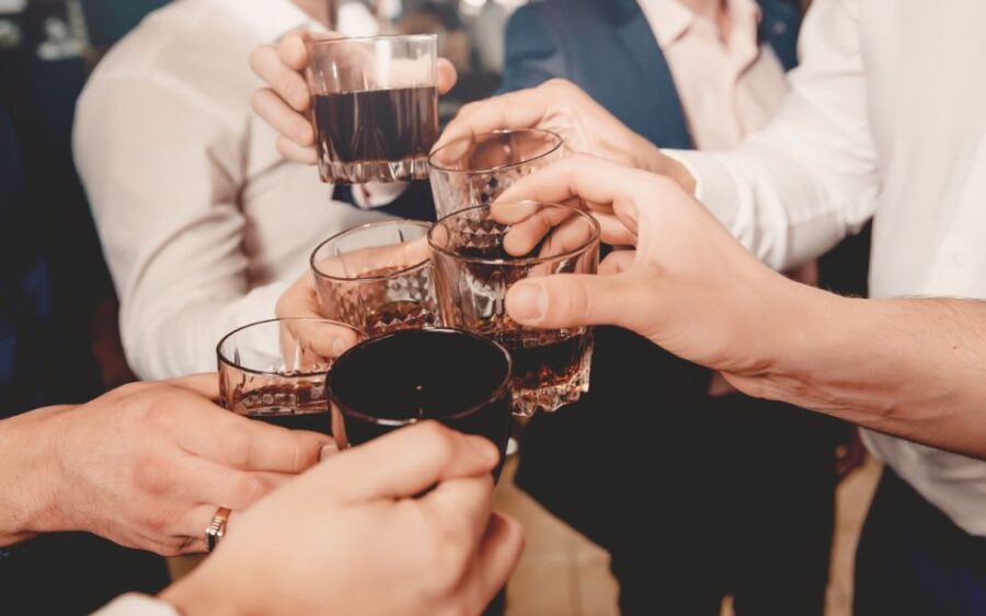 Würzburg: Bar & Club Tour With Free Shots & VIP Entry