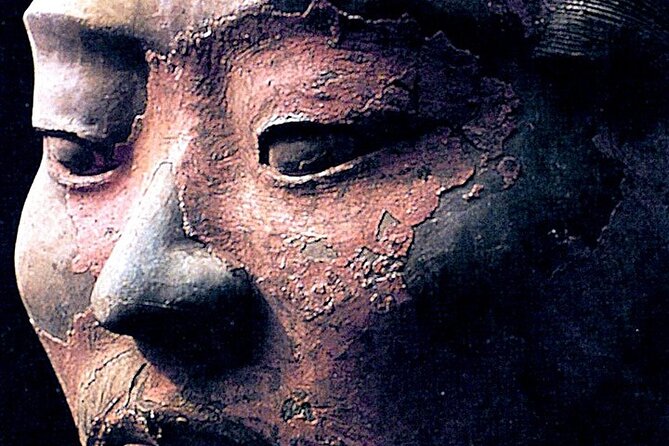 Xian Historical Private Tour of Terracotta Warriors, Miniature Terracotta Warrior-Making, Ancient Walls, and Qin Culture-Themed Cuisine