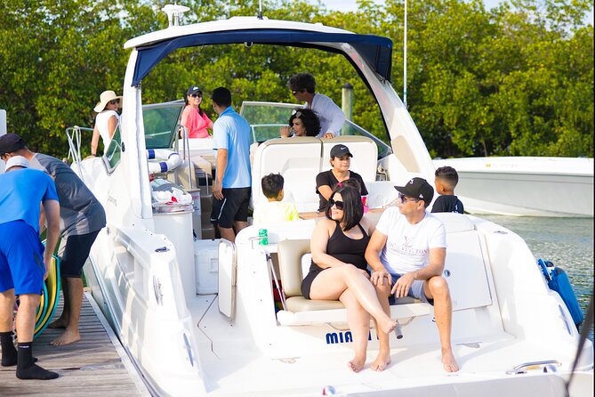 Yacht Celebration! (Restroom on Board) - Yacht Details