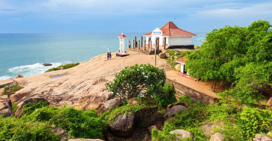 Yala: Full-Day Private All-Inclusive Temple Discovery Tour