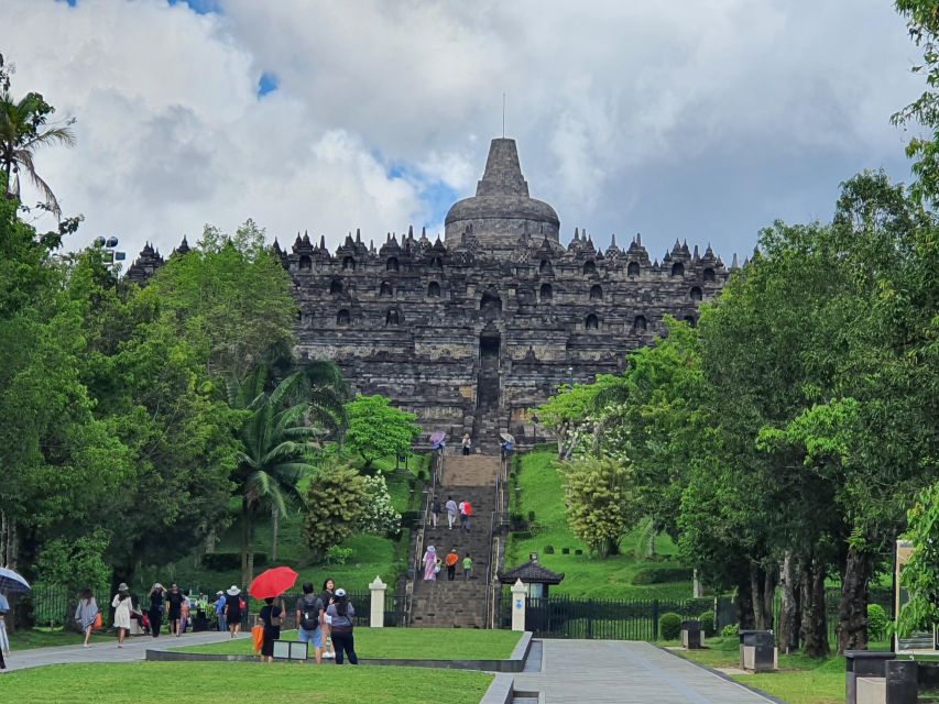 Yogyakarta: Borobudur, Merapi, Prambanan & Ramayana Ballet