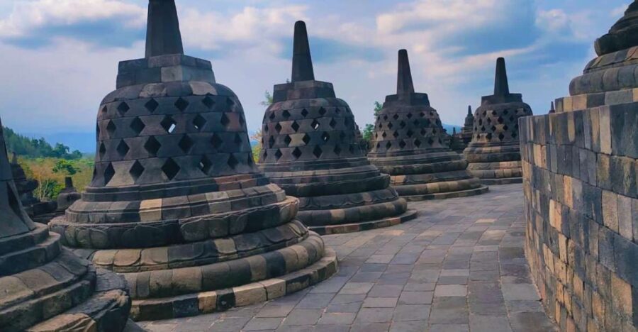 Yogyakarta: Borobudur Temple Half Day Tour